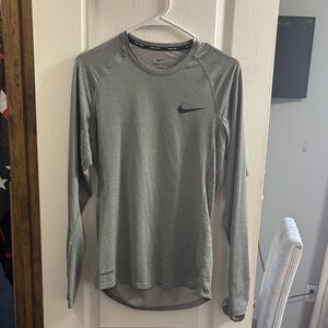 Nike Men's Dri-FIT Gray Long Sleeve Tee